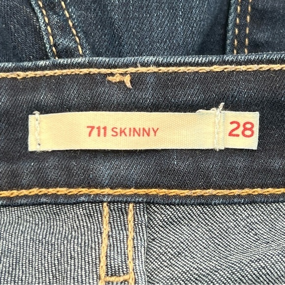 Levi's Women's 711 Skinny Jeans, dark wash, low rise, Size 28 - Picture 4 of 6